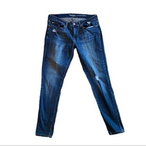 Signature Levi Strauss Low-Rise Jegging